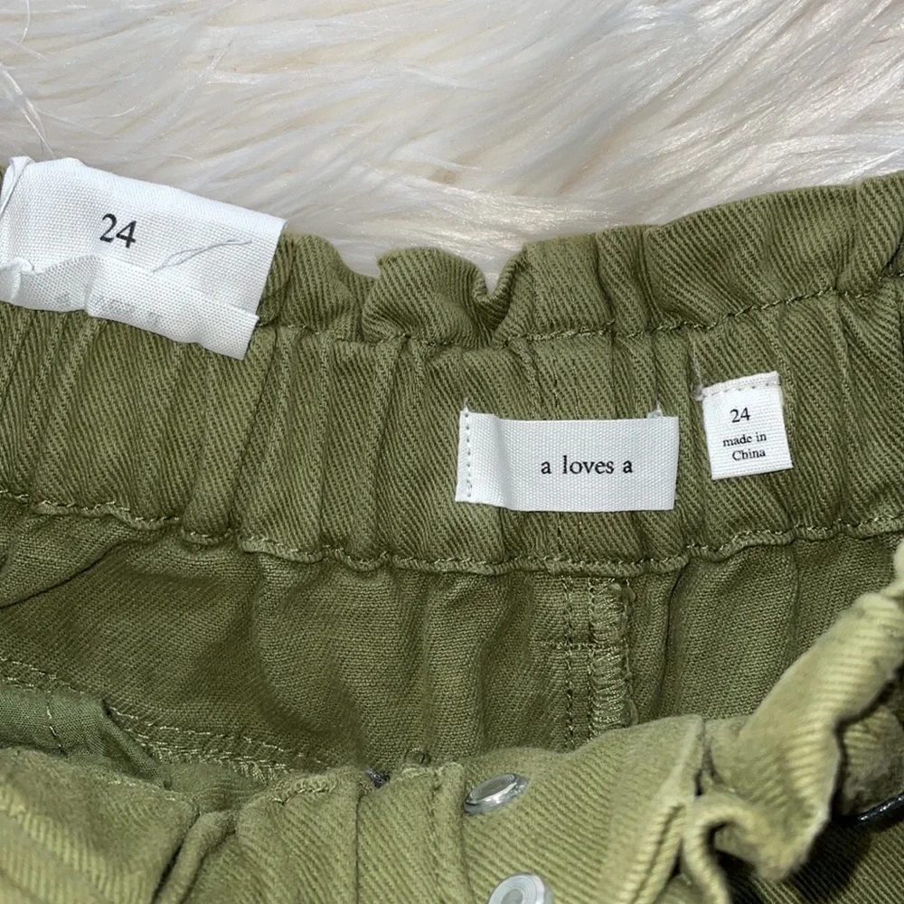 High Rise Shorts - Picture 3 of 5